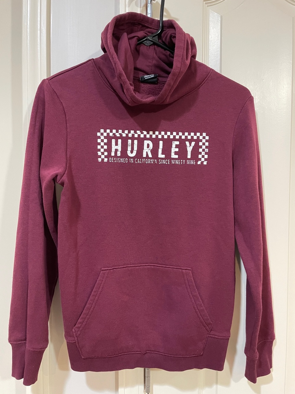 Hurley Wine Pullover Hoodie with White Checker Logo. Size 14/16